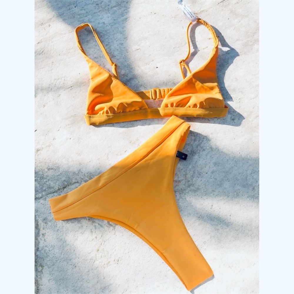 Ark Swimwear Bikini Set Top sz Small Bottom sz Med NWT